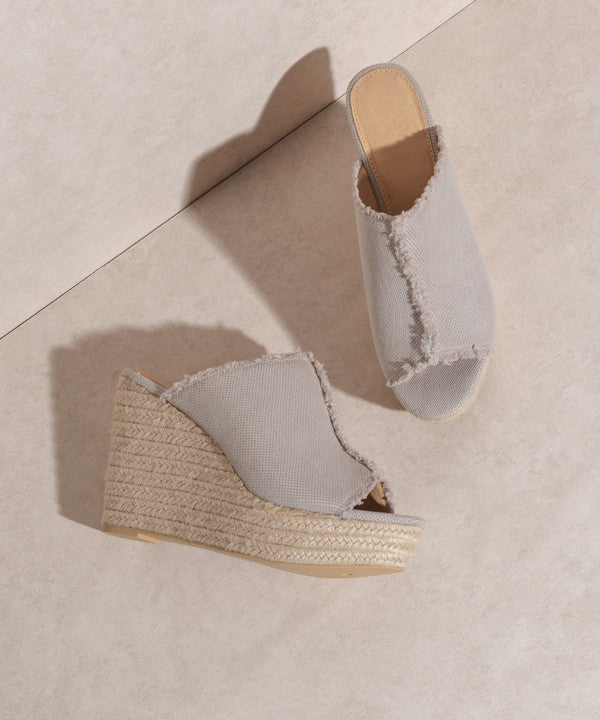 OASIS SOCIETY "Bliss" - Distressed Linen Wedge