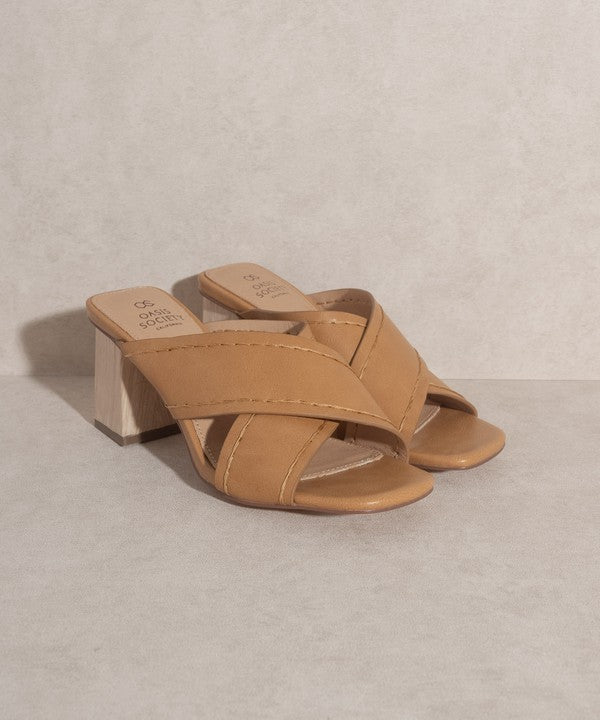 OASIS SOCIETY "Jade" - Strappy Stitched Sandal