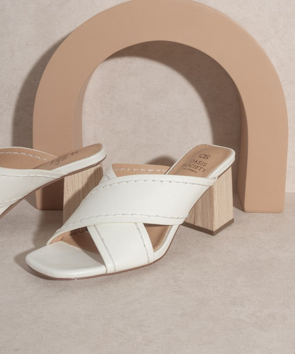 OASIS SOCIETY "Jade" - Strappy Stitched Sandal