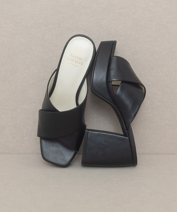 OASIS SOCIETY "Carmen" - Chunky Platform Mule Heel