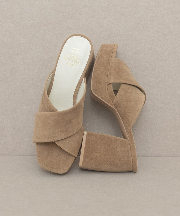 OASIS SOCIETY "Carmen" - Chunky Platform Mule Heel