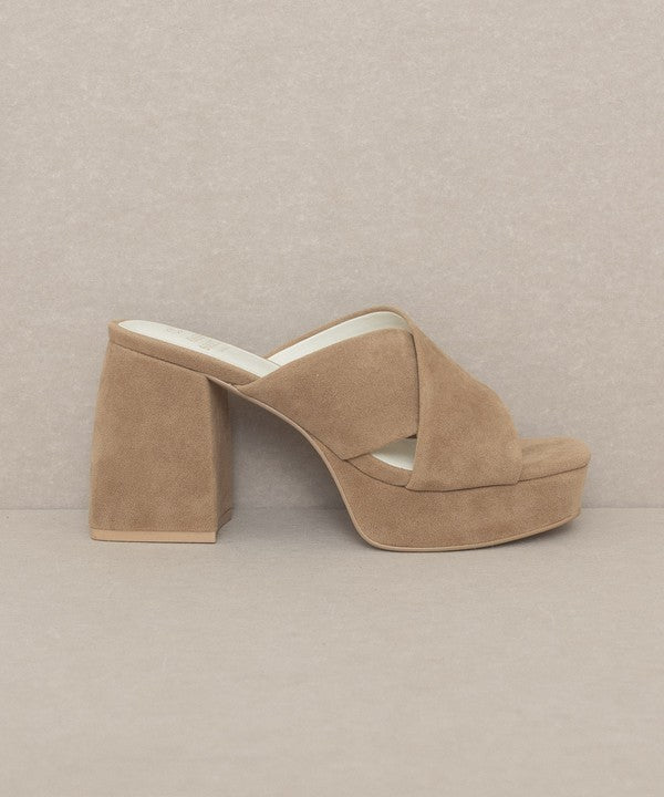 OASIS SOCIETY "Carmen" - Chunky Platform Mule Heel