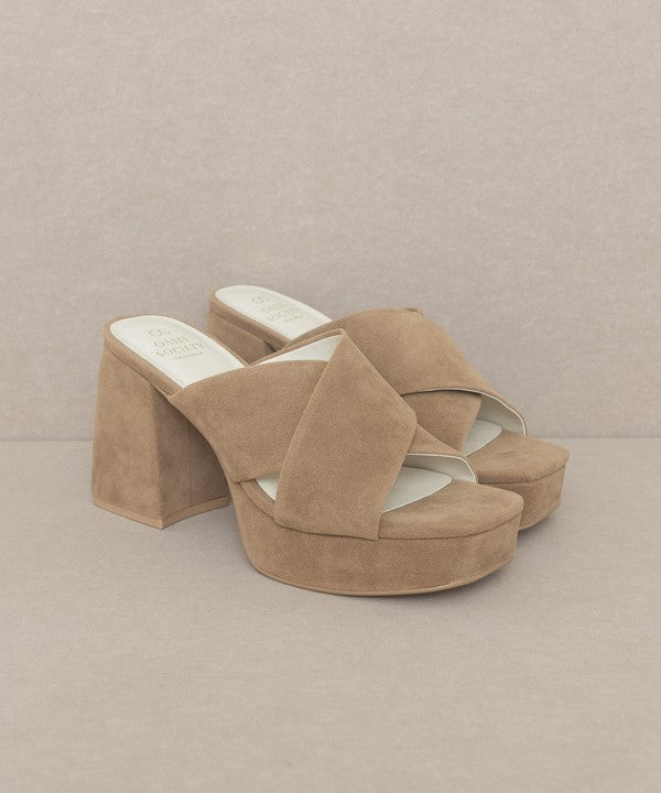 OASIS SOCIETY "Carmen" - Chunky Platform Mule Heel