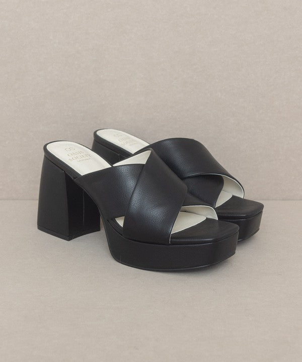 OASIS SOCIETY "Carmen" - Chunky Platform Mule Heel