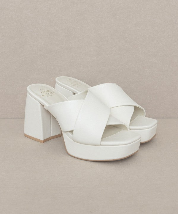 OASIS SOCIETY "Carmen" - Chunky Platform Mule Heel