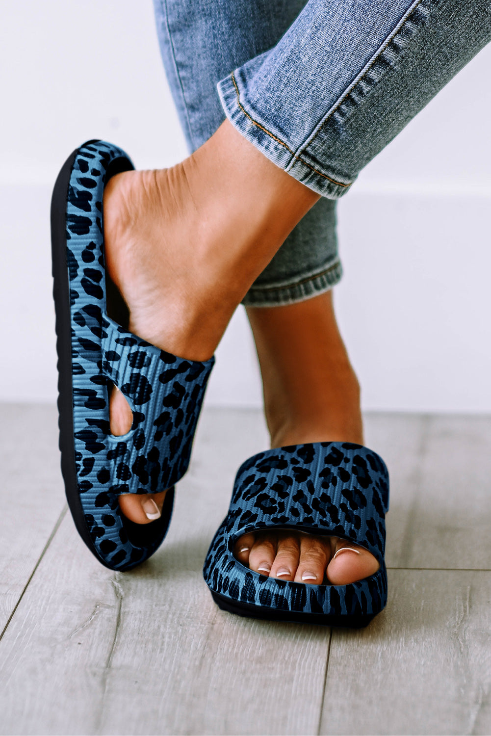 Print Thick Sole Slip On Slippers