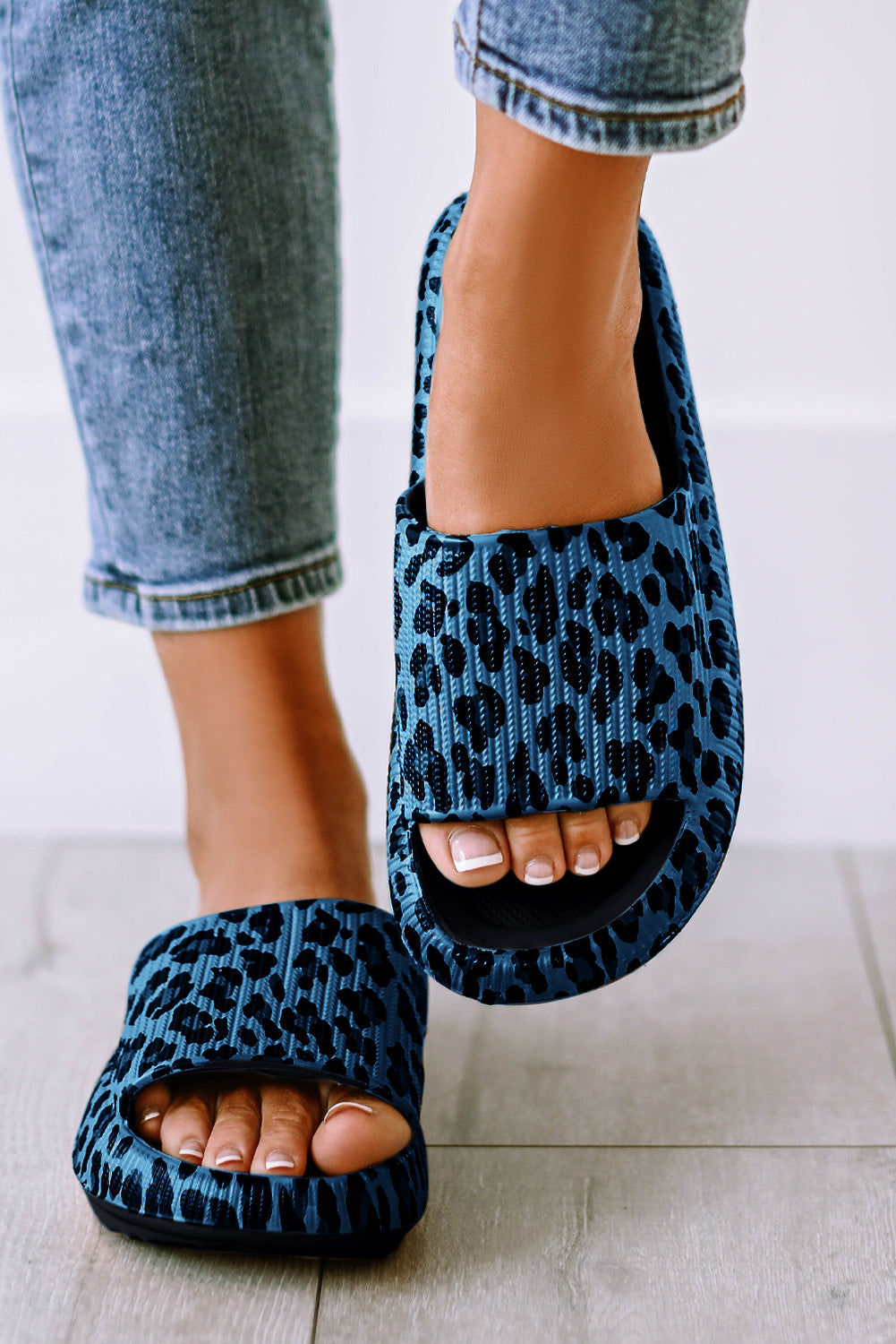 Print Thick Sole Slip On Slippers