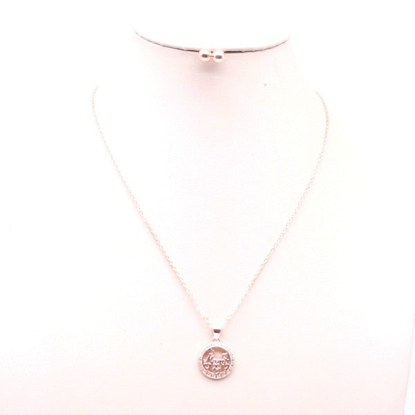 MaMa Necklace