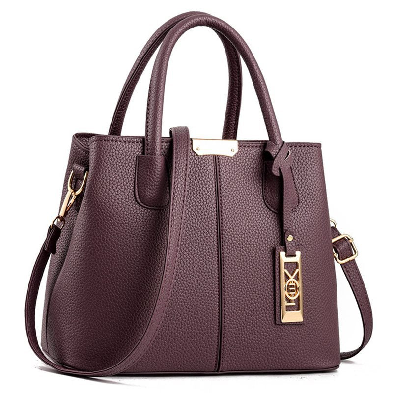 Classic Medium Shoulder Bag