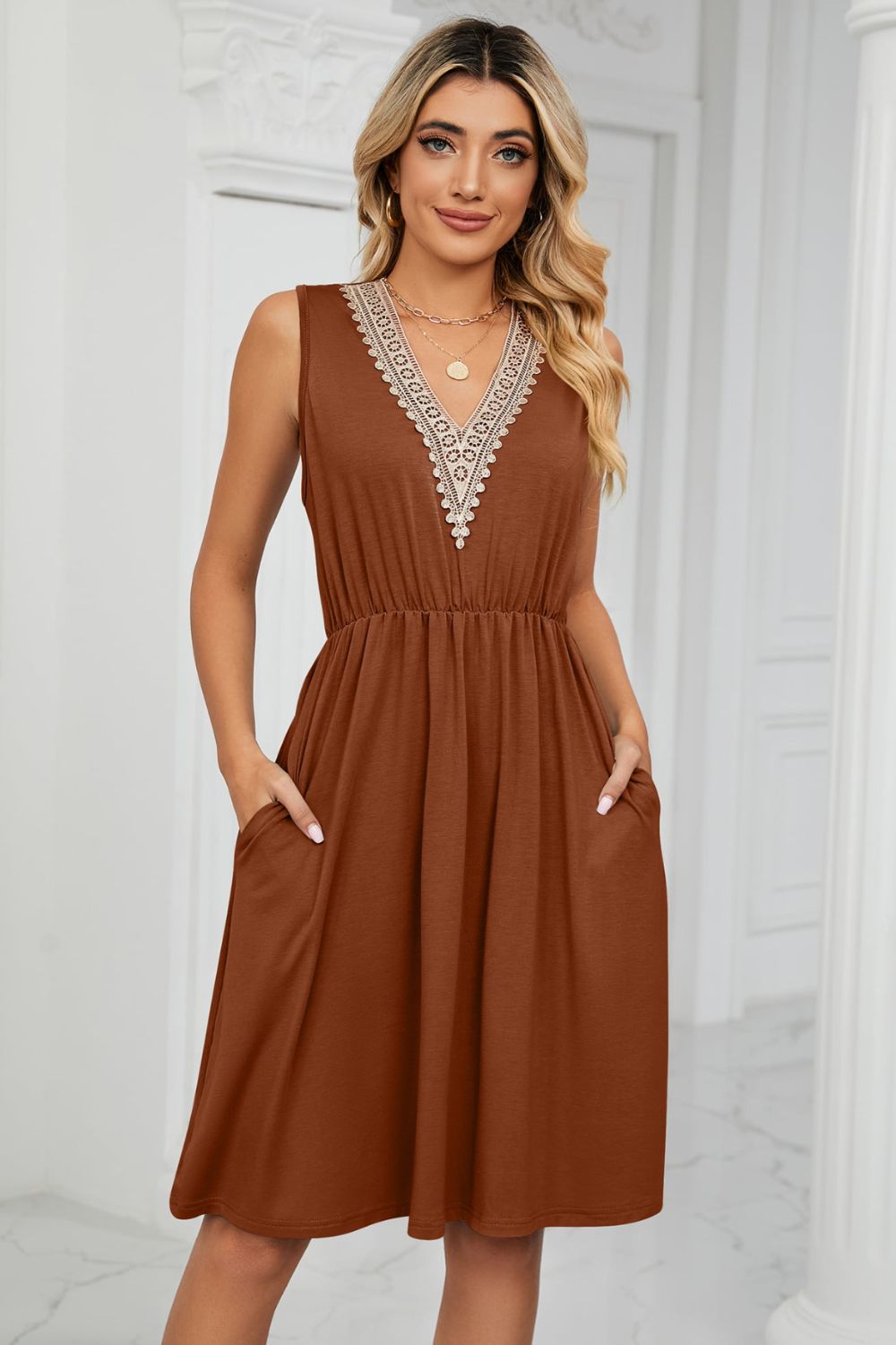 Contrast V-Neck Sleeveless Dress