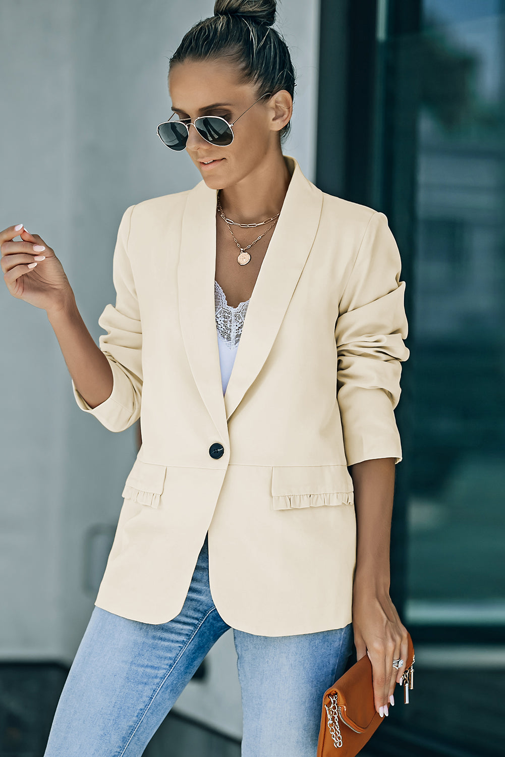 Beige Lapel Collar Button Pocket Blazer