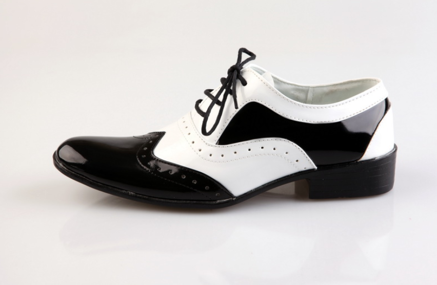 Black-and-White Fashionable Men's Shoes