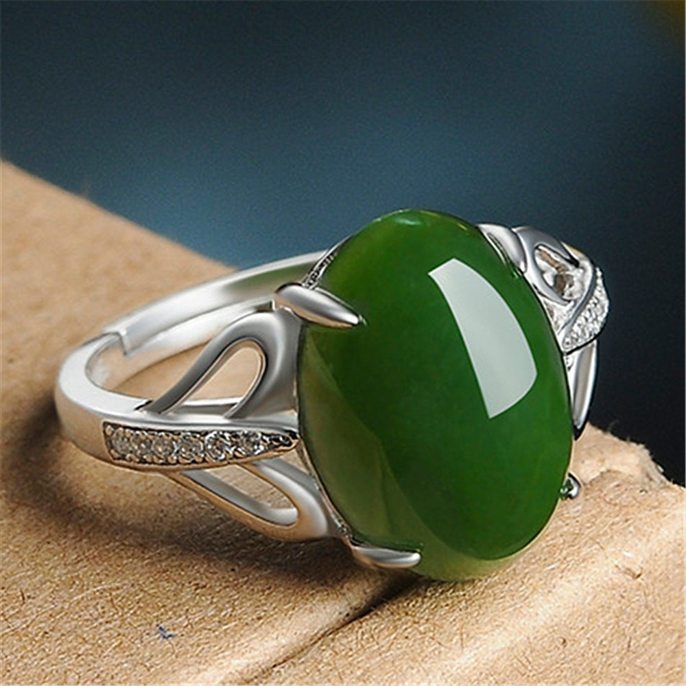 Retro Green or White Agate Ring