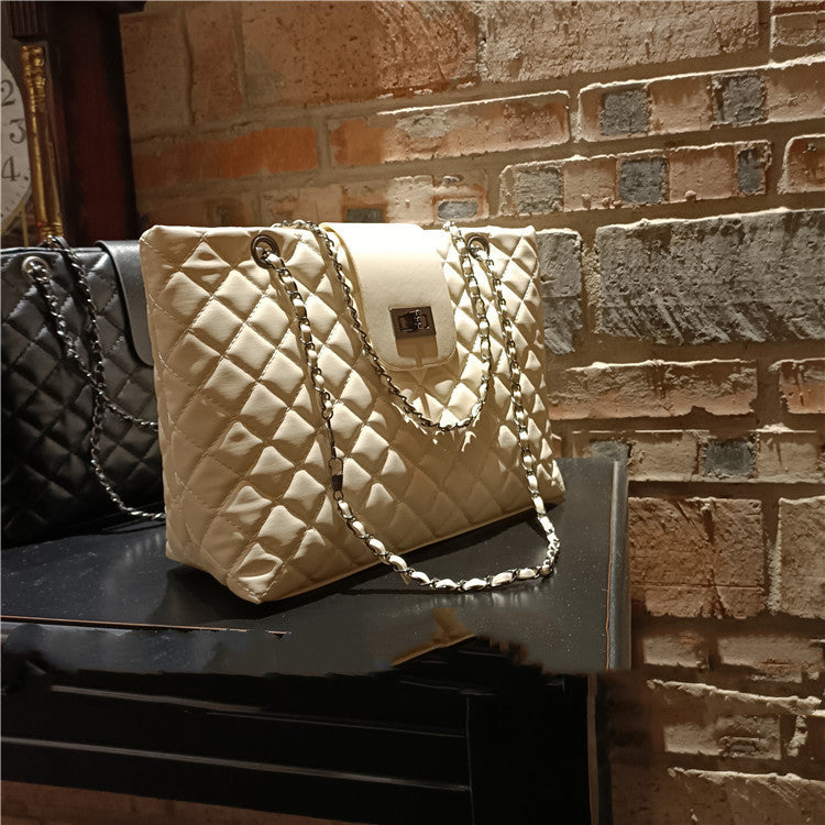 Large Diamond Pattern Bag